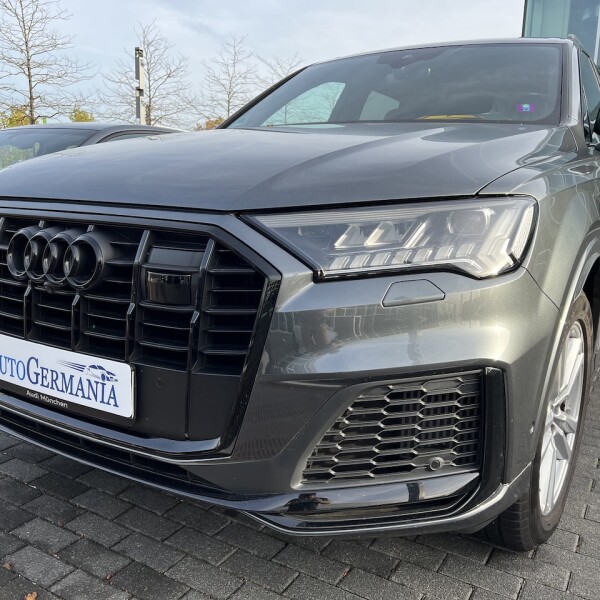 Audi Q7 из Германии (81183)