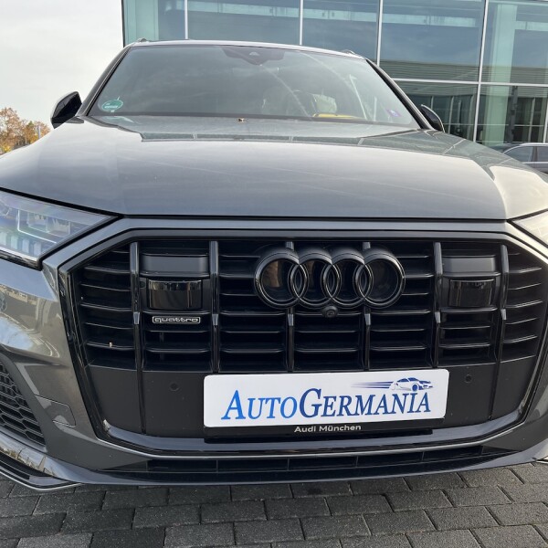 Audi Q7 из Германии (81209)