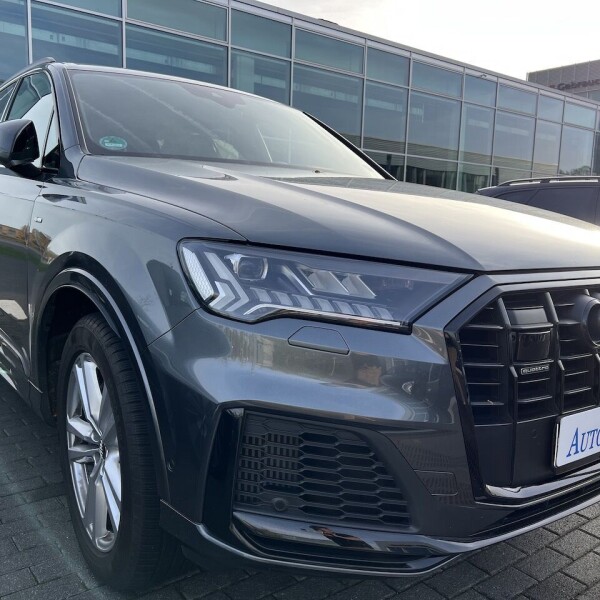 Audi Q7 из Германии (81188)