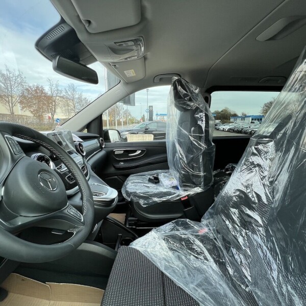 Mercedes-Benz Vito/ Viano V220, V250, V300 из Германии (81314)