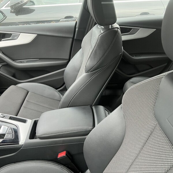 Audi A5  из Германии (81343)