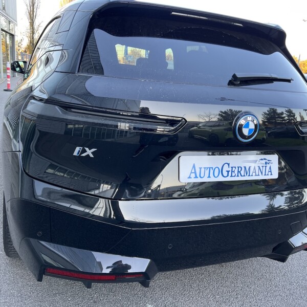BMW iX из Германии (81375)