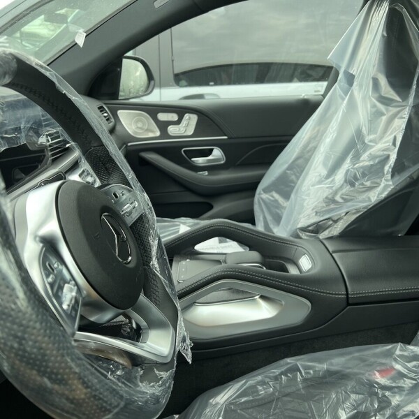 Mercedes-Benz GLE-Coupe из Германии (81400)