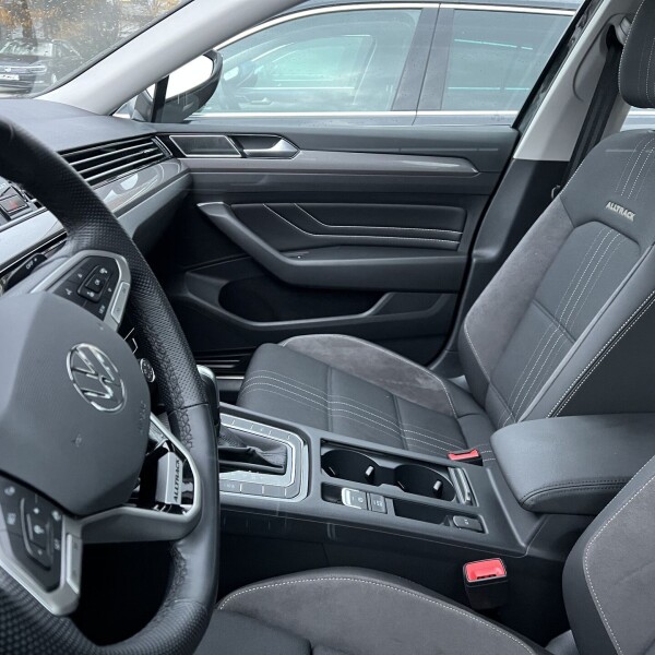 Volkswagen Alltrack из Германии (81549)