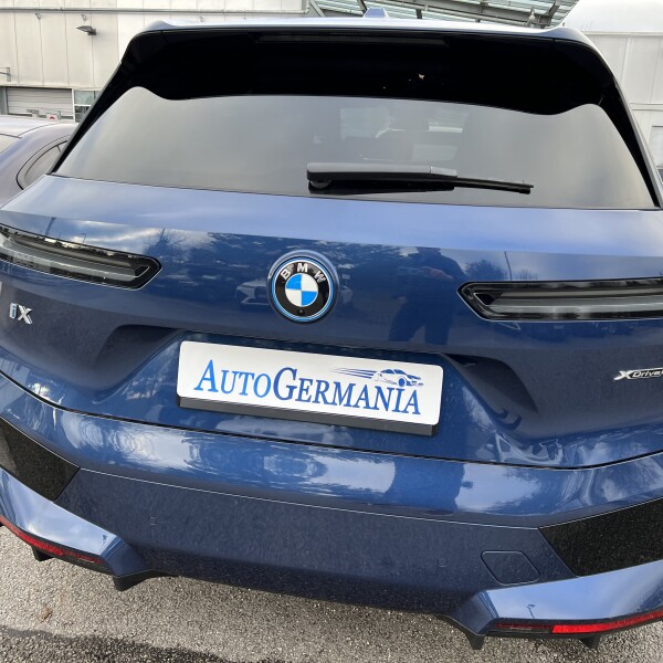 BMW iX из Германии (86118)