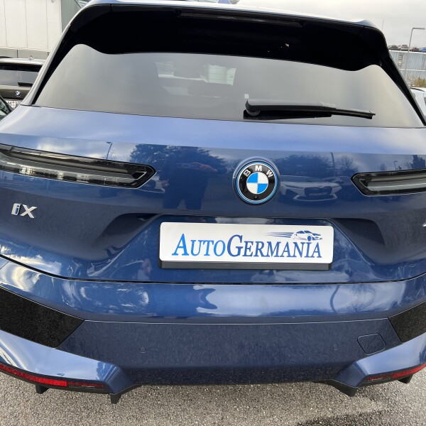 BMW iX из Германии (86119)