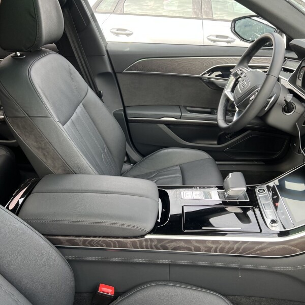 Audi A8  из Германии (89628)