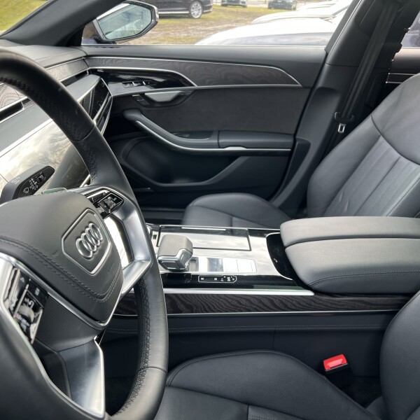 Audi A8  из Германии (89637)