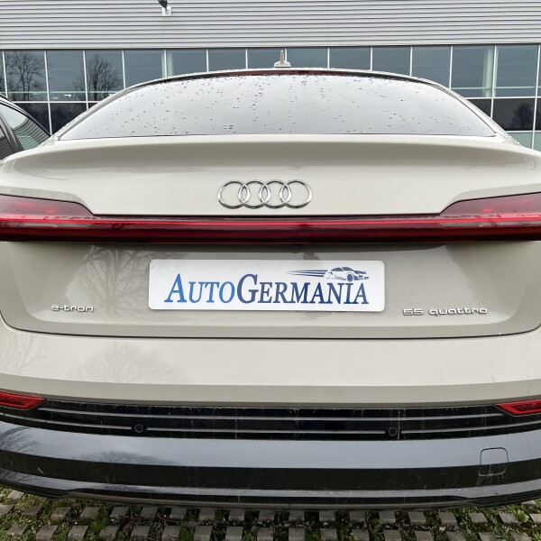 Audi e-tron из Германии (90885)