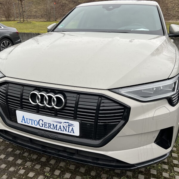 Audi e-tron из Германии (90899)