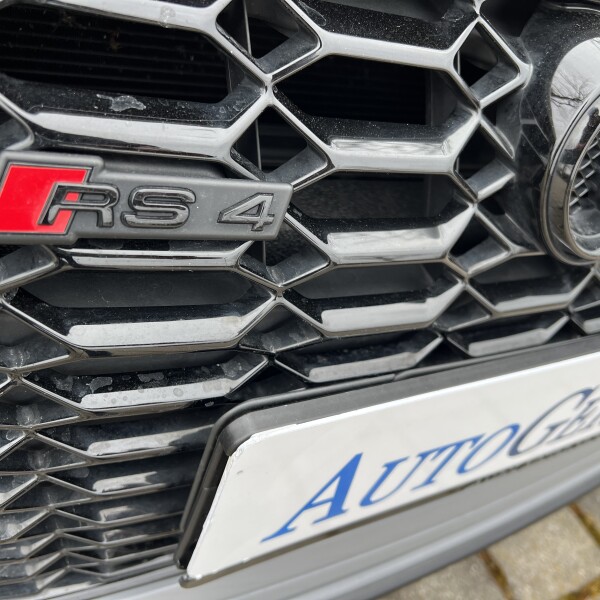 Audi RS4 из Германии (91029)