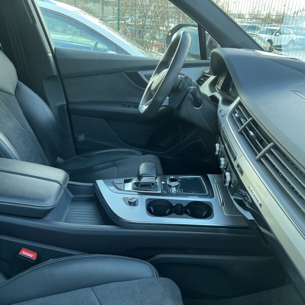 Audi Q7 из Германии (91185)