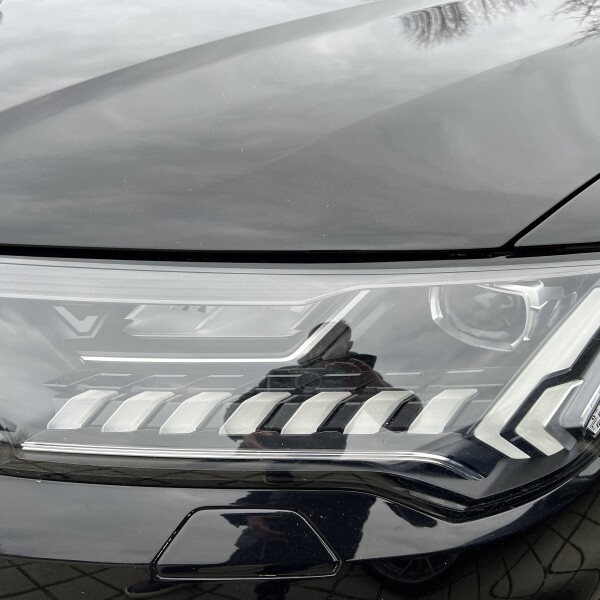 Audi Q7 из Германии (92321)