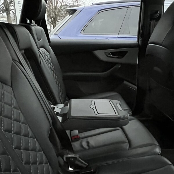 Audi Q7 из Германии (92314)