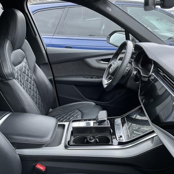 Audi Q7 из Германии (92309)