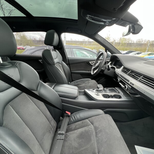 Audi Q7 из Германии (94793)