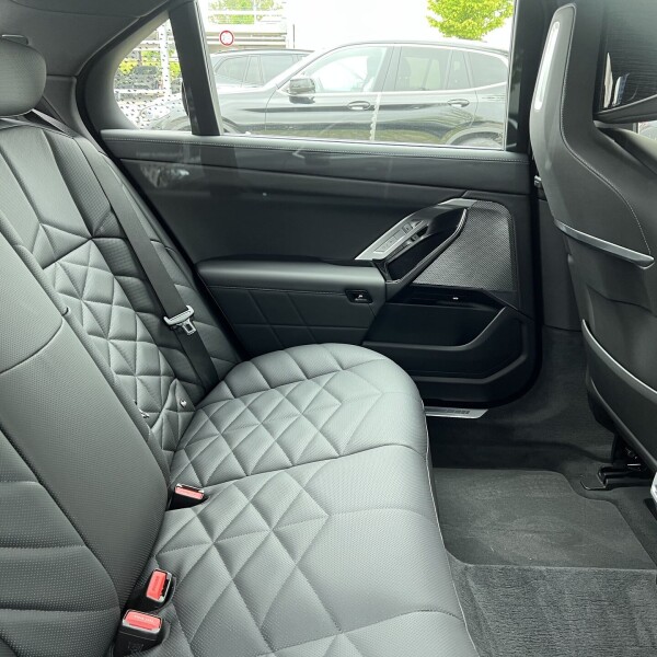 BMW 7-серии из Германии (96694)