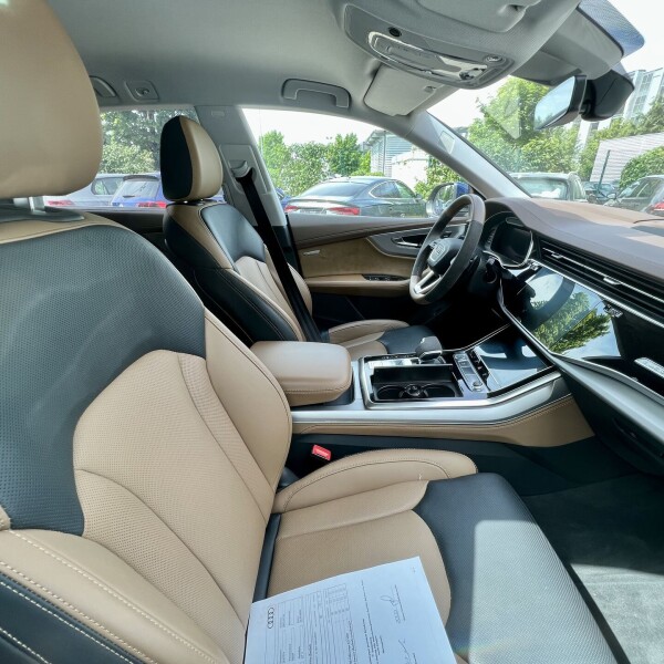 Audi Q8 из Германии (98356)