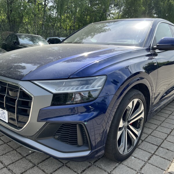Audi Q8 из Германии (98367)