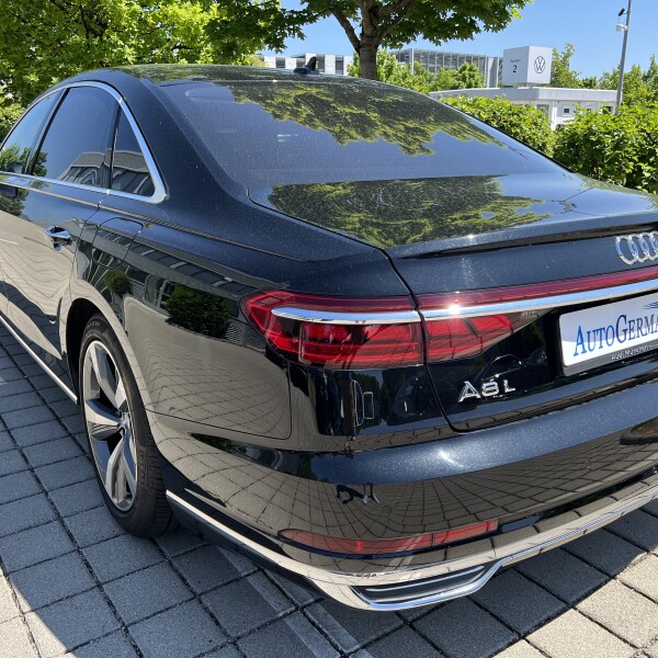 Audi A8  из Германии (100075)