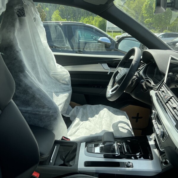 Audi Q5 из Германии (100647)