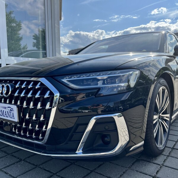 Audi A8  из Германии (102709)