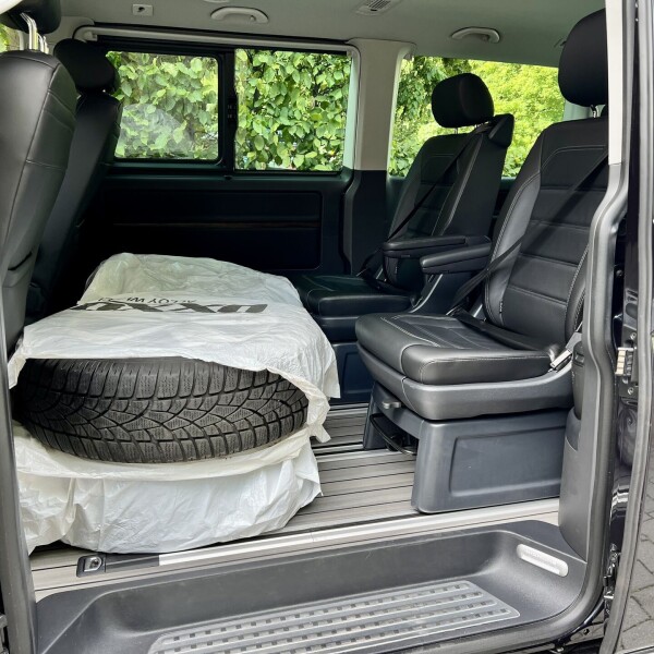 Volkswagen Multivan/Caravelle/Transporter из Германии (103292)