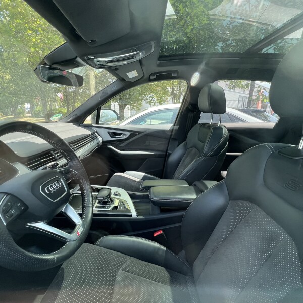 Audi Q7 из Германии (103779)