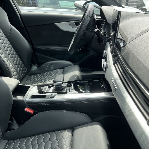 Audi RS4 из Германии (104481)