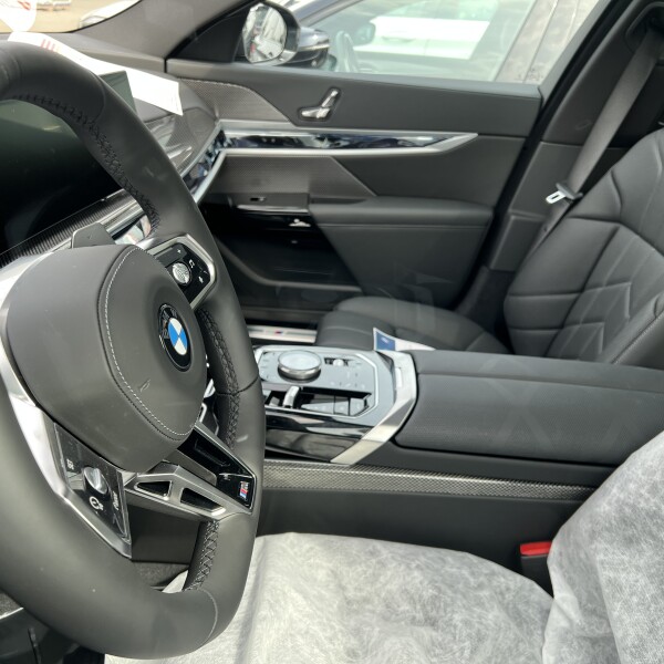BMW 7-серии из Германии (104517)