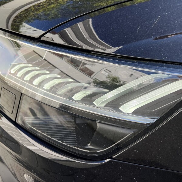 Audi SQ8 из Германии (104688)