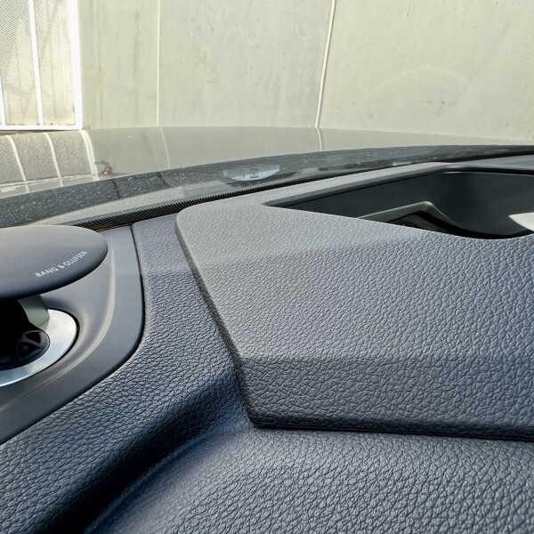 Audi SQ8 из Германии (104682)