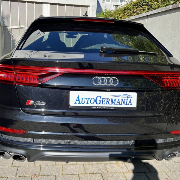 Audi SQ8 из Германии (104670)