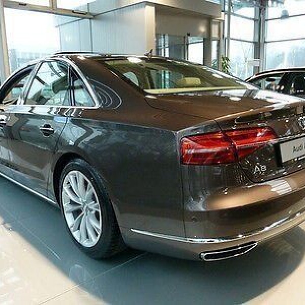 Audi A8  из Германии (6204)