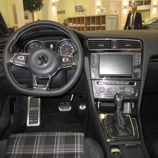 Volkswagen Golf из Германии (7138)