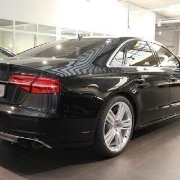 Audi S8  из Германии (7576)