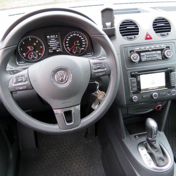 Volkswagen Caddy из Германии (8252)