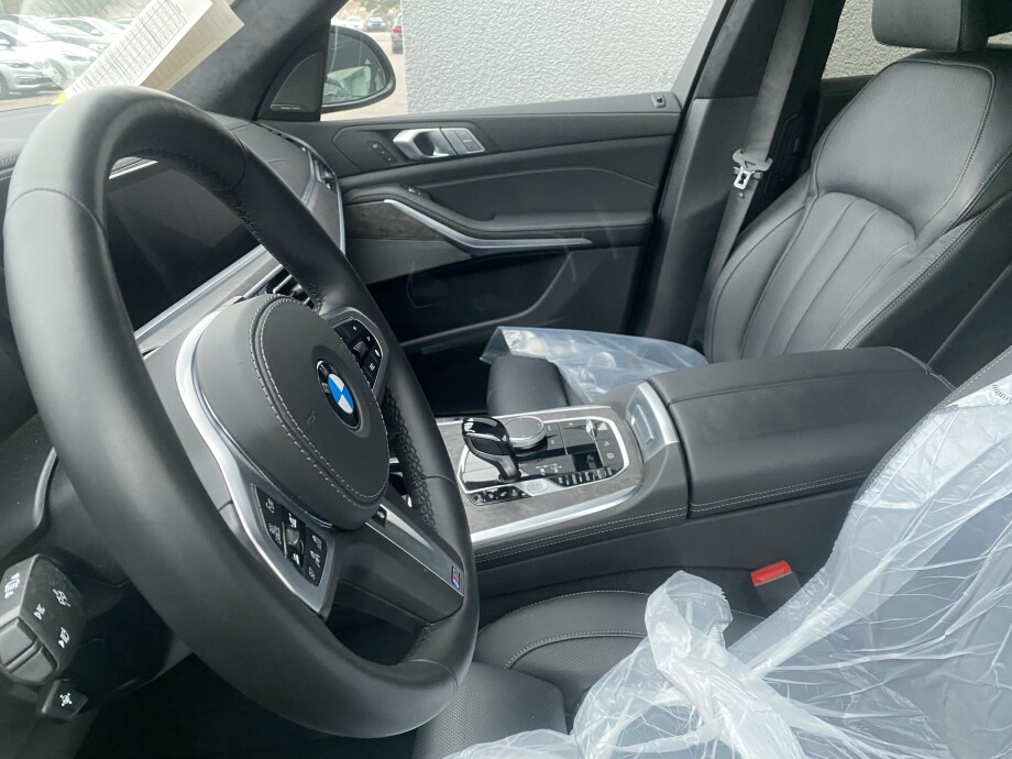 BMW X7 M50d 400PS LASER SKY-Lounge 7мест З Німеччини (37786)