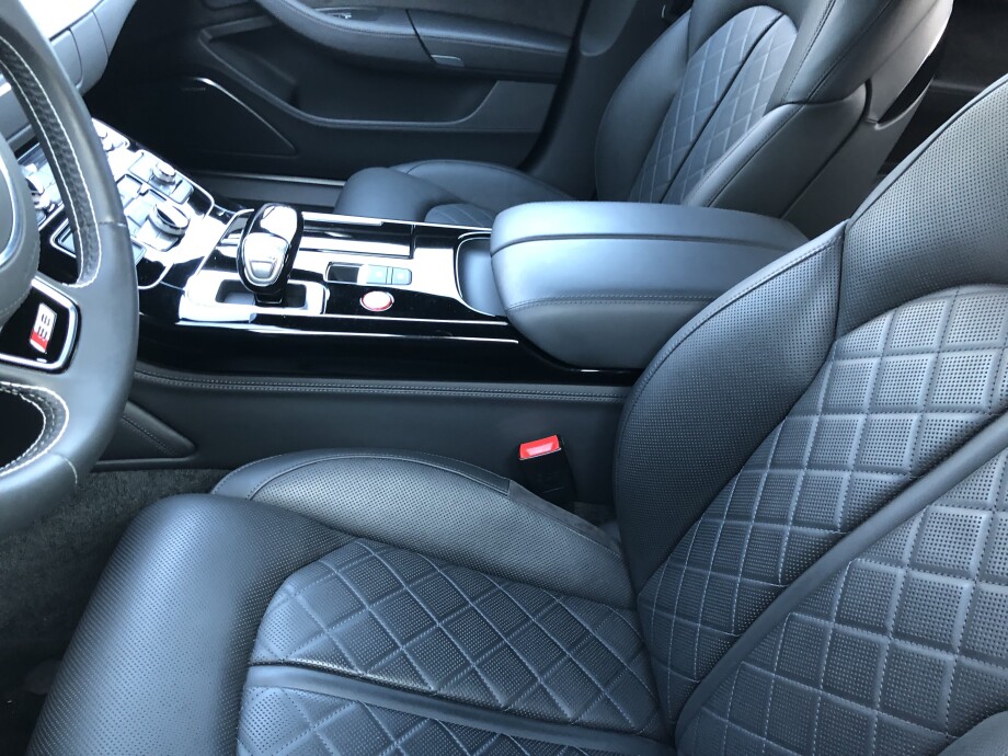 Audi S8 Plus 4.0 TFSI Carbon З Німеччини (22954)