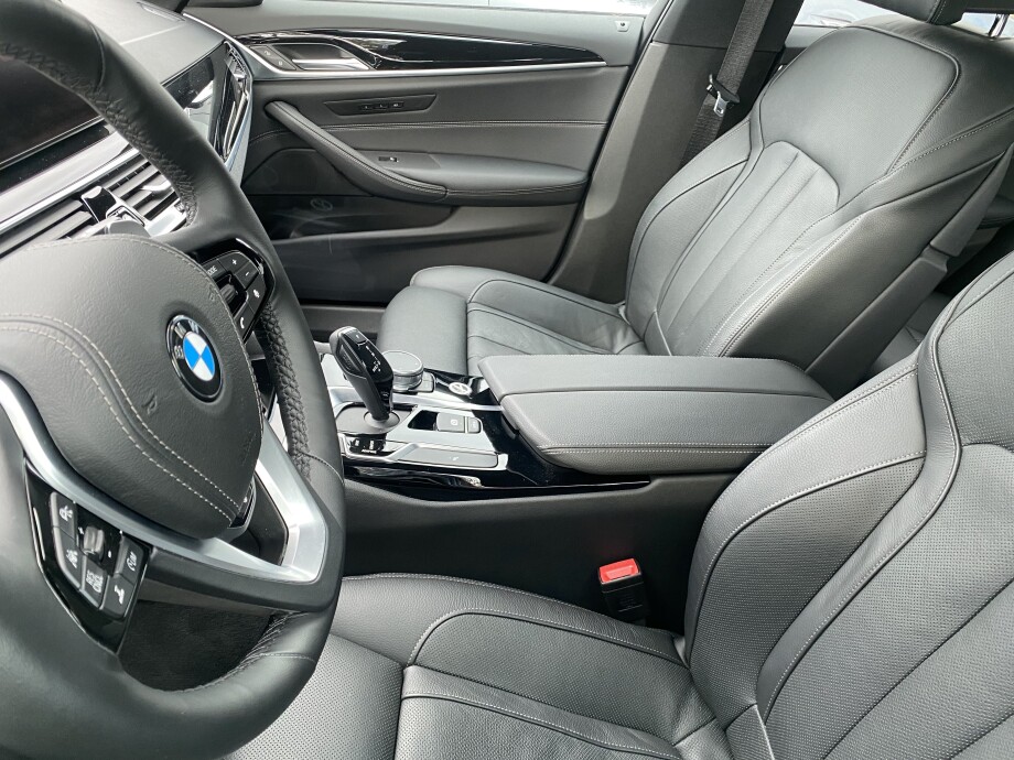 BMW 530d xDrive Luxury Line LED З Німеччини (29111)