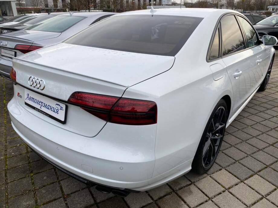 Audi S8  З Німеччини (30998)