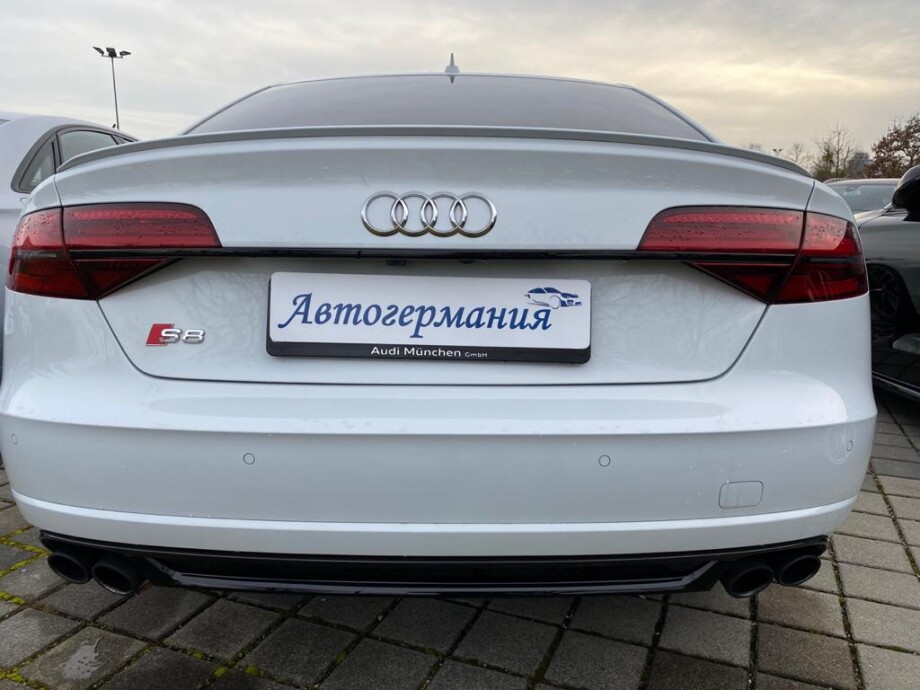 Audi S8  З Німеччини (31006)