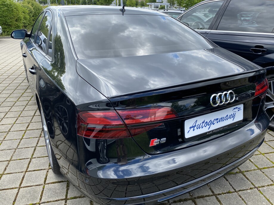 Audi S8  З Німеччини (31958)