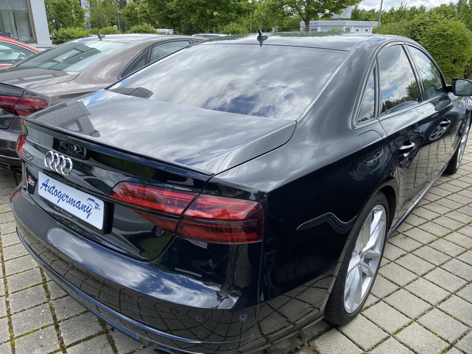 Audi S8  З Німеччини (31962)