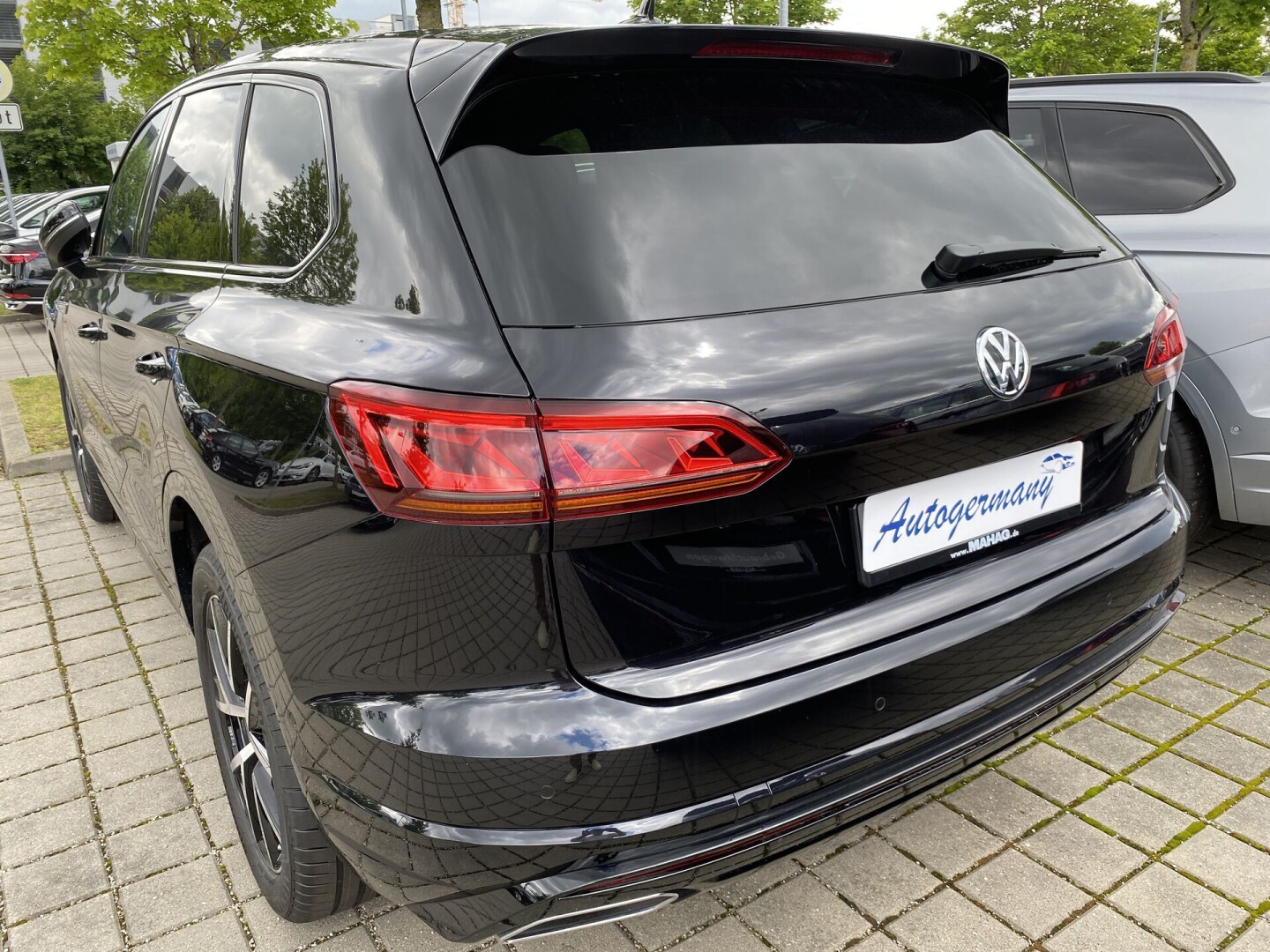 VW TOUAREG 3.0TSI (340 PS) R-Line Black Paket З Німеччини (32069)
