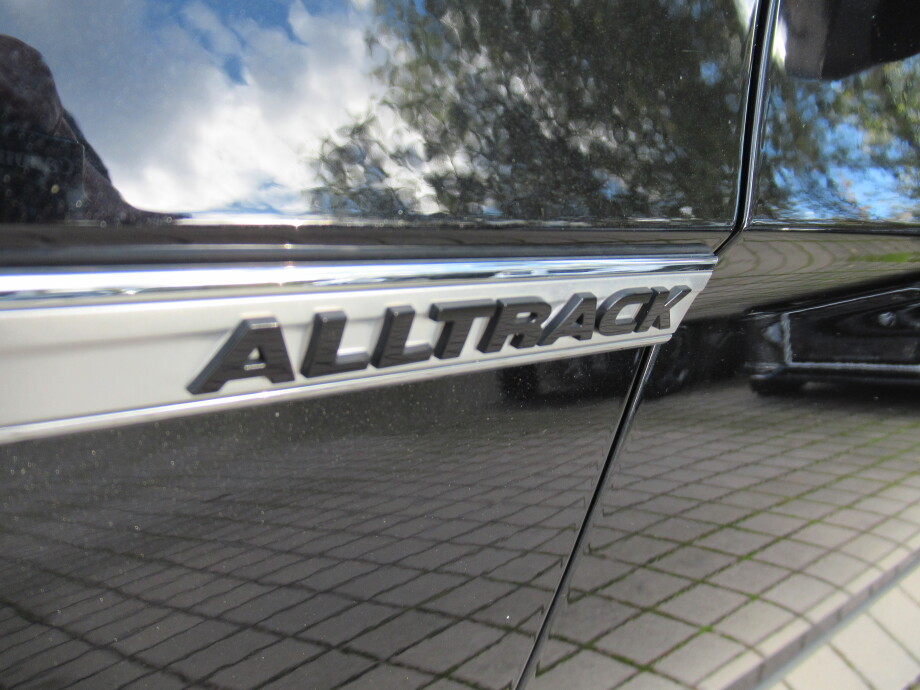 VW Passat Alltrack 2.0TDI (239PS) 4Motion R-Line З Німеччини (34819)