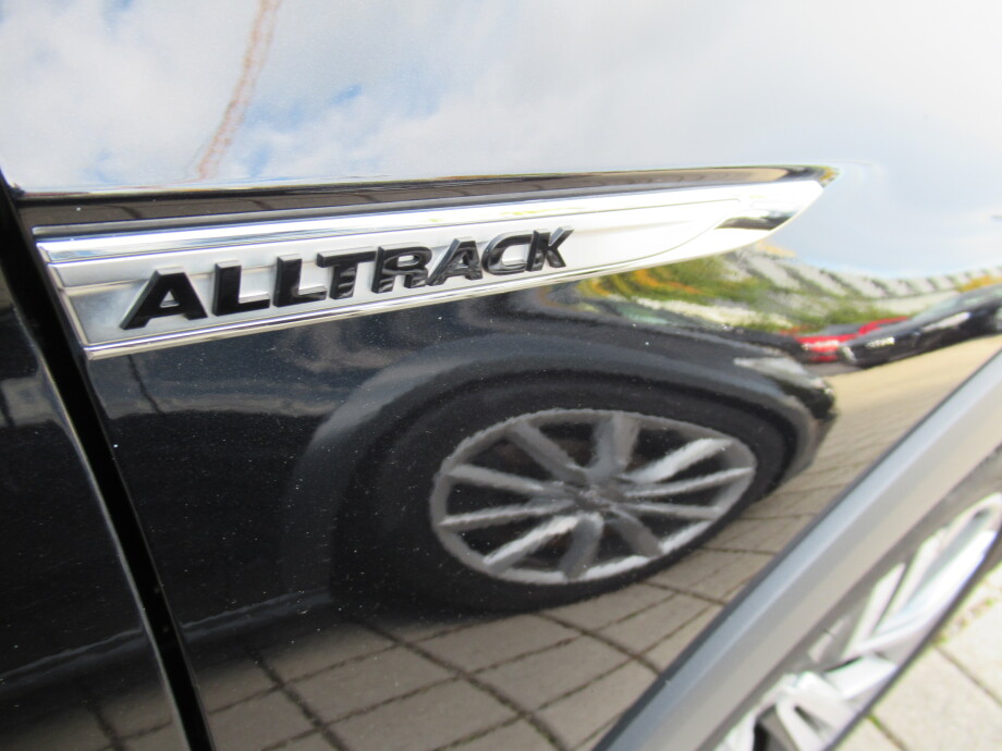 VW Passat Alltrack 2.0TDI (239PS) 4Motion R-Line З Німеччини (34807)