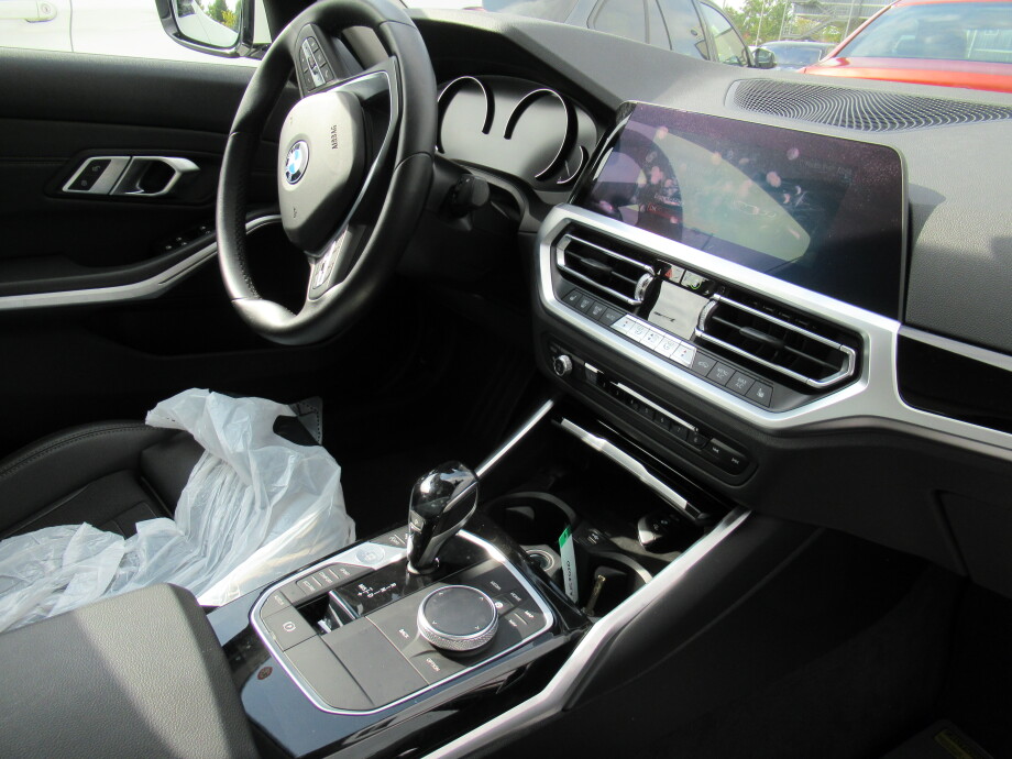 BMW 320d 190PS xDrive Luxury LED З Німеччини (34841)