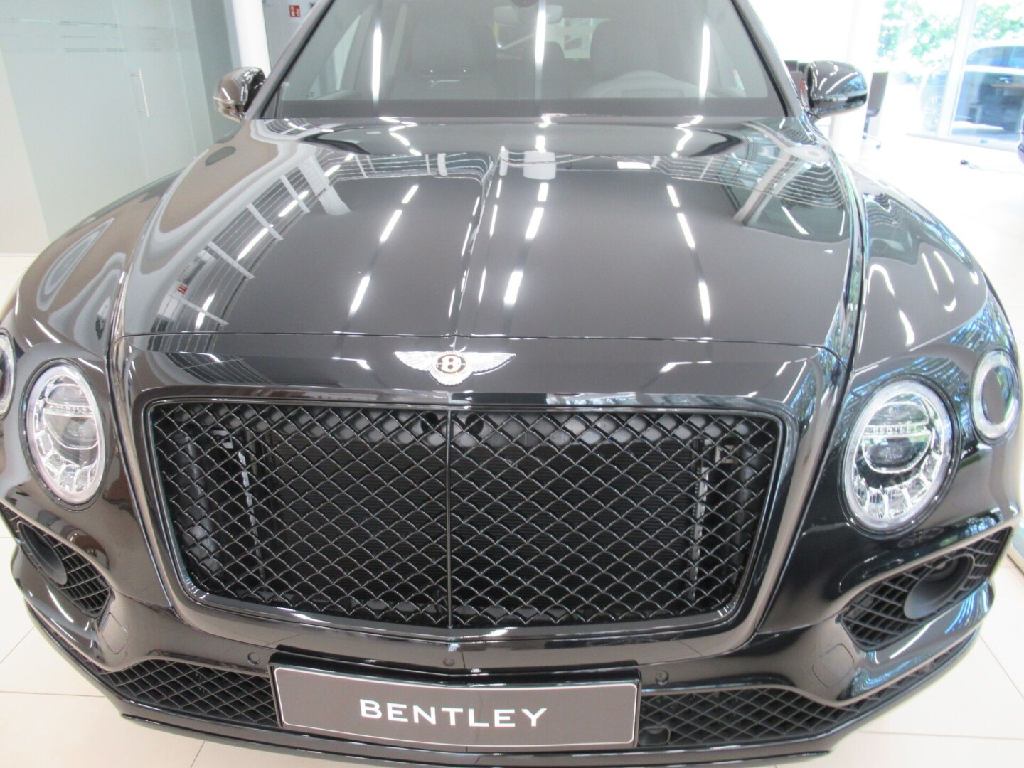 Bentley Bentayga 4.0 V8 Design Series З Німеччини (35821)