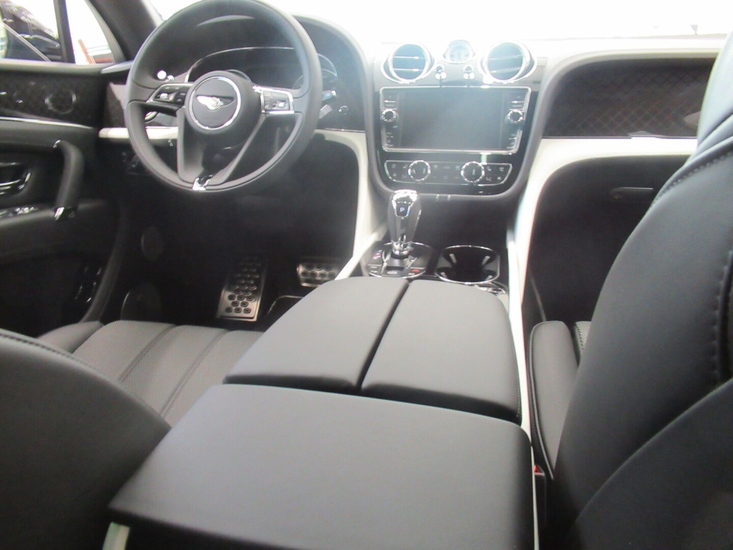 Bentley Bentayga 4.0 V8 Design Series З Німеччини (35800)